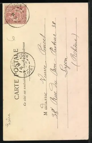 AK Ecotay, Vue du village avec l`église sur la colline