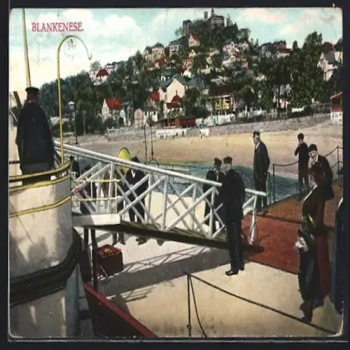 AK Hamburg-Blankenese, Boot legt an