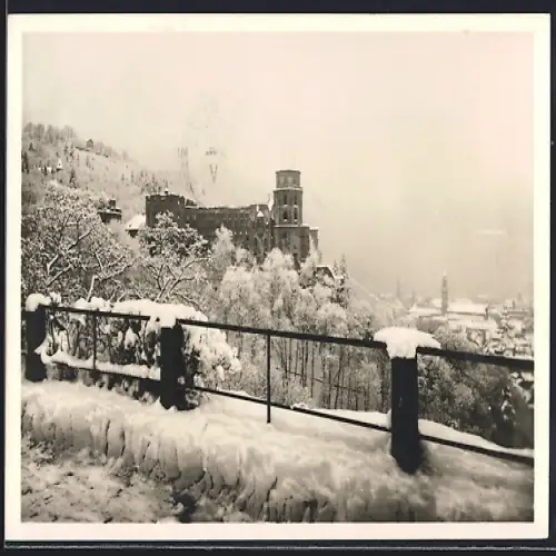 AK Heidelberg, Teilansicht mit Burg im Schnee
