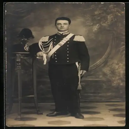 Foto-AK Torino, Italienischer Soldat im Porträt