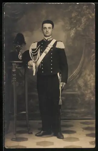 Foto-AK Torino, Italienischer Soldat im Porträt