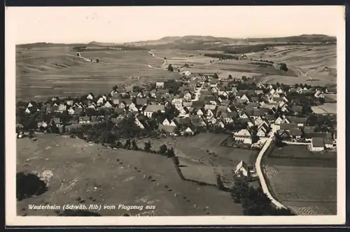 AK Westerheim /Schwäb. Alb, Teilansicht mit Strassenpartie, Fliegeraufnahme