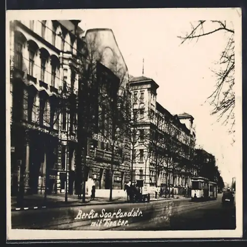 AK Berlin, Saarlandstr. mit Theater und Strassenbahn