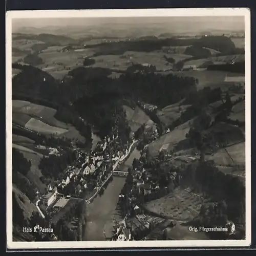 AK Hals b. Passau, Ortsansicht vom Flugzeug aus