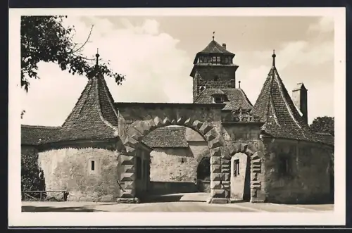 AK Rothenburg o. T., Frontalansicht vom Rödertor