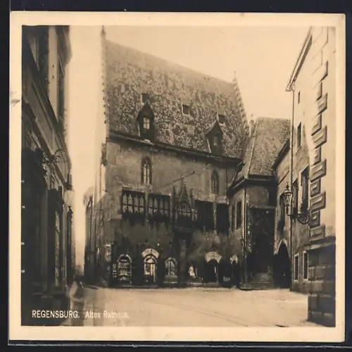 AK Regensburg, Altes Rathaus mit Juwelier Joseph Pleyer
