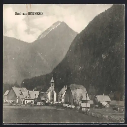 AK Hintersee, Ortsansicht mit den Bergen dahinter