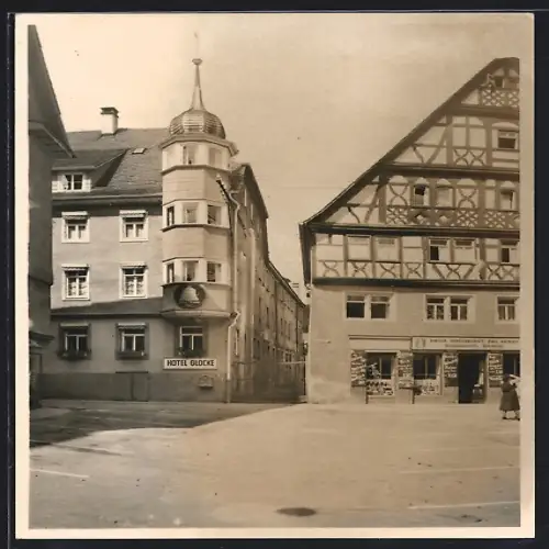 AK Künzelsau, Hotel Glocke und Geschäft der Konsum-Genossenschaft Hall
