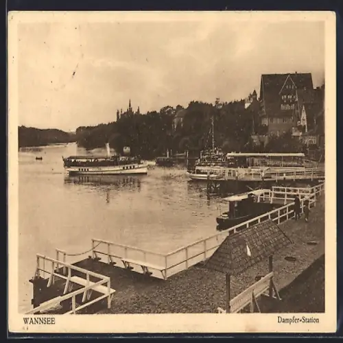 AK Berlin-Wannsee, Dampfer-Station, Boote