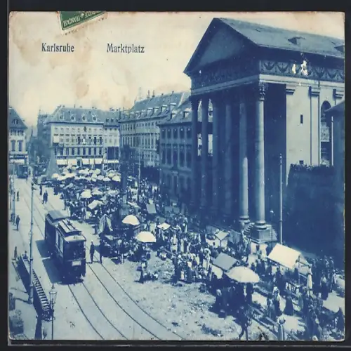 AK Karlsruhe, Der Marktplatz mit Strassenbahn