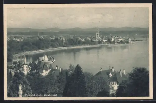 AK Friedrichshafen a. B., Zeppelin über dem Ort