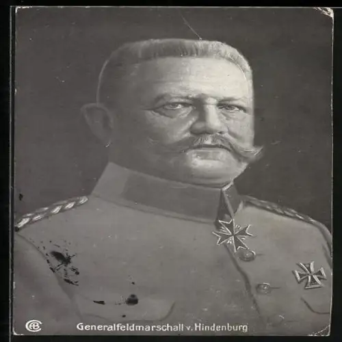 Künstler-AK Generalfeldmarschall Paul von Hindenburg mit Eisernem Kreuz