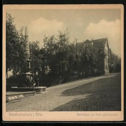 AK Grossbreitenbach i. Thür., Marktplatz mit Park und Denkmal