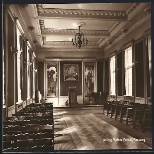 AK Flensburg, Dänische Schule, Festsaal, Innenansicht