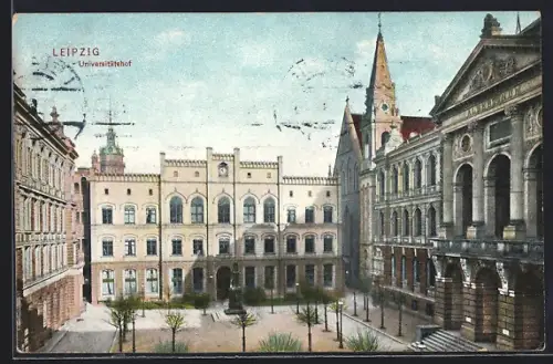 AK Leipzig, Universitätshof mit Denkmal