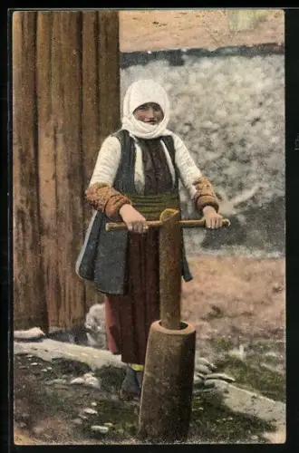 AK Salonique, Type de jeune fille serbe, Mädchen in Tracht