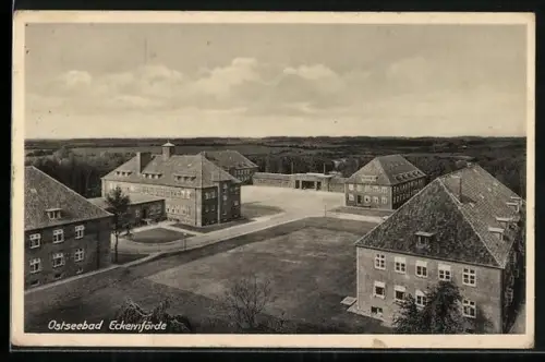 AK Eckernförde Ostsee, Kasernengebäude aus der Vogelschau