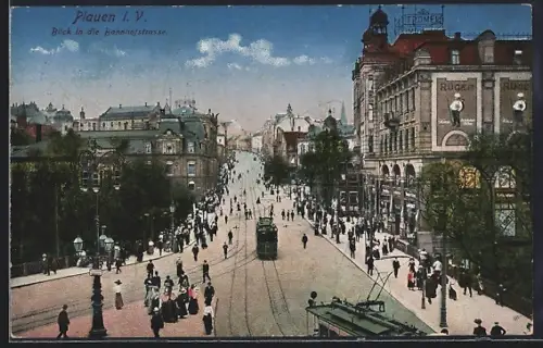 AK Plauen i. V., Blick in die Bahnhofstrasse mit Strassenbahn