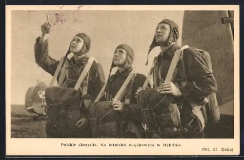 AK Deblin, Polnische Piloten auf dem Militärflughafen