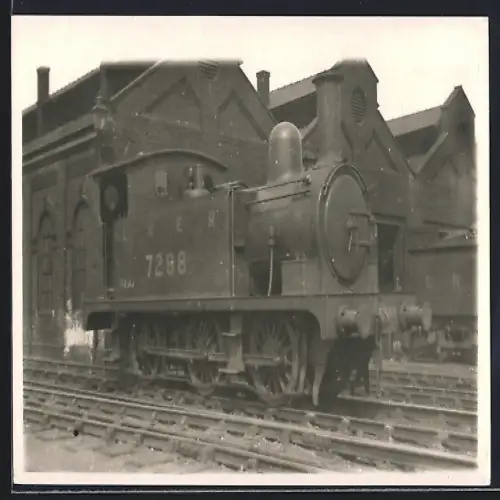 Foto-AK Dampflokomotive No. 7288 LNER, englische Eisenbahn