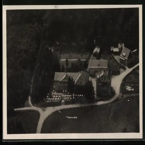 AK Saalburg Köppern / Taunus, Hotel-Restaurant Lochmühle mit Strassenpartie