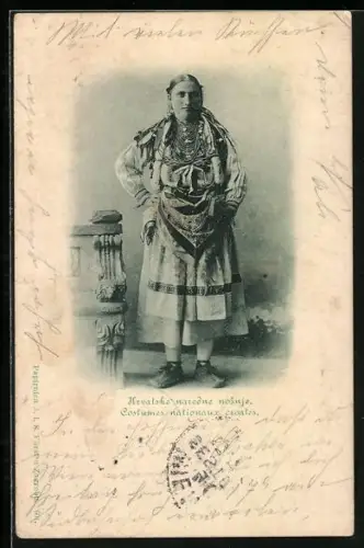 AK Kroatische Frau in traditioneller Kleidung