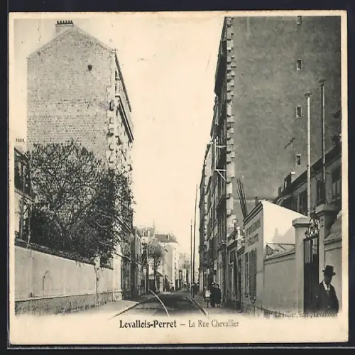 AK Levallois-Perret, La Rue Chevallier
