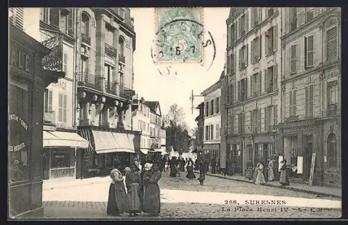 AK Suresnes, La Place Henri IV animée par des piétons et des bâtiments historiques