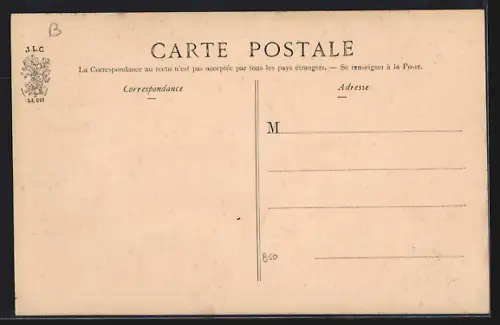 AK Saint-Cloud, Rue Gounod animée avec passants et cyclistes