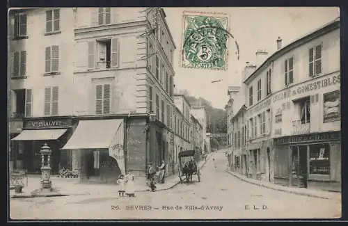 AK Sèvres, Rue de Ville-d`Avray avec boutiques et calèche