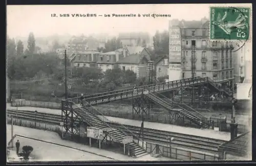 AK Les Vallées, La Passerelle à vol d`oiseau