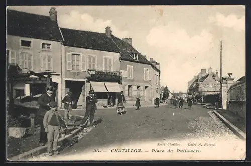 AK Châtillon, Place du Puits-vert avec passants et commerces animés