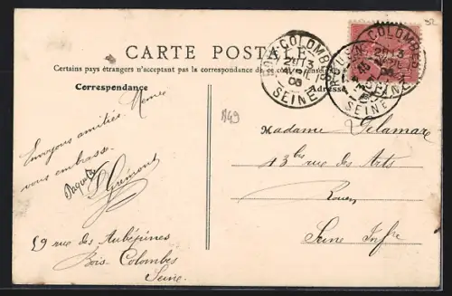 AK Bois-Colombes, Rue des Aubépines avec passants et bâtiments historiques