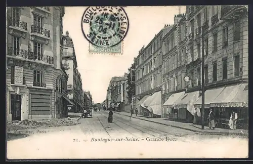 AK Boulogne-sur-Seine, Grande Rue animée avec passants et boutiques