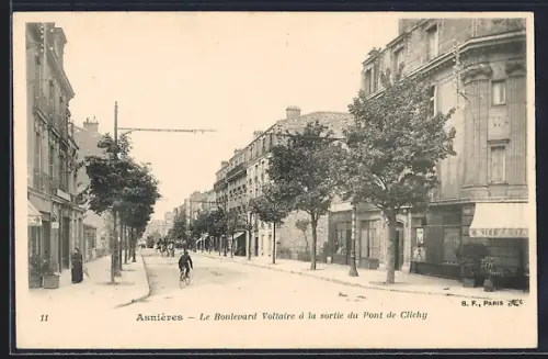 AK Asnières, Le Boulevard Voltaire à la sortie du Pont de Clichy