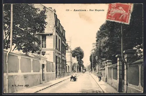 AK Asnières, Rue Magenta avec passants et bâtiments résidentiels