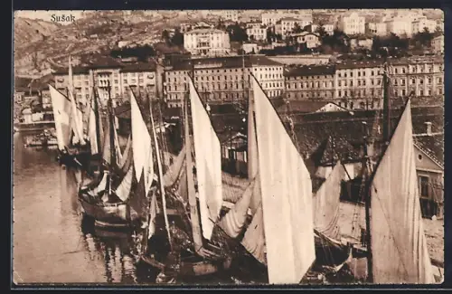 AK Susak, Segelboote im Hafen