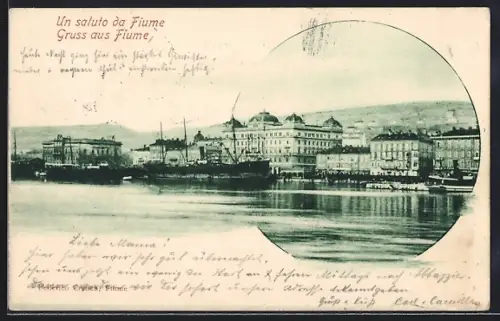 AK Fiume, Schiffe am Ufer mit Blick auf den Ort