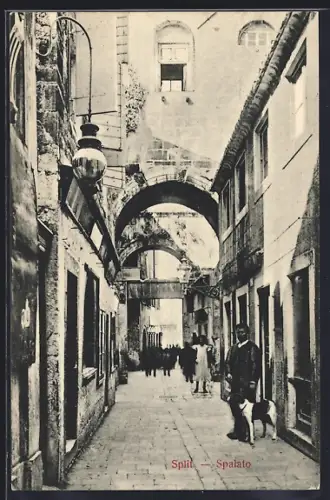 AK Split, Strassenpartie mit Anwohnern