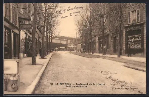 AK Le Perreux, Boulevard de la Liberté, Pont de Mulhouse, Strassenbahn