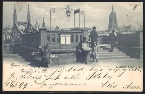 AK Alt-Frankfurt, Partie am Eisernen Steg, AK-Verkäufer