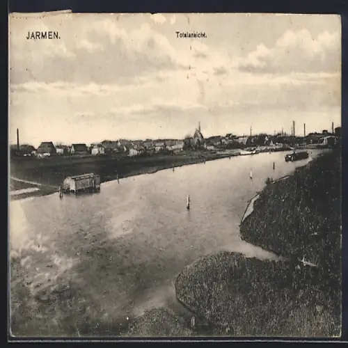 AK Jarmen, Flusspartie mit Blick auf den Ort