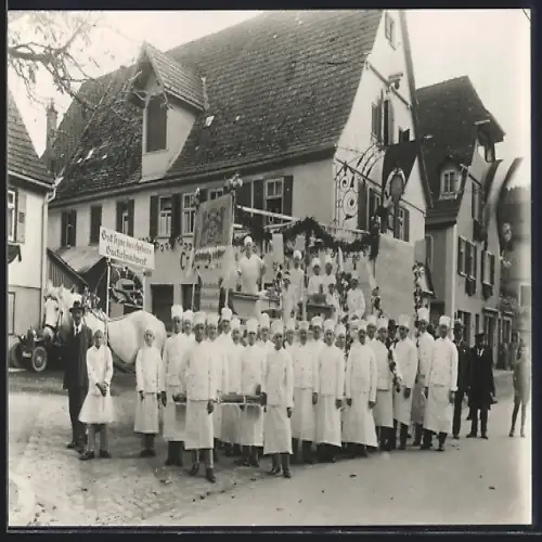 Foto-AK Altensteig, Festmarsch der Bäckerinnung