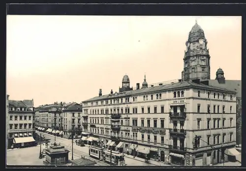 AK Dresden, Waisenhausstrasse am Georg-Platz mit Rathausturm