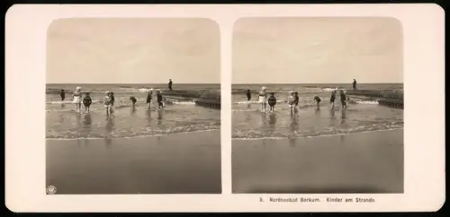Stereo-Fotografie NPG, Ansicht Borkum, Kinder beim Baden am Strande