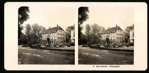 Stereo-Fotografie NPG, Ansicht Bad Pyrmont, der Altnauplatz mit Brunnen