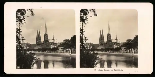 Stereo-Fotografie NPG, Ansicht Lübeck, Travepartie mit der Petri-Kirche