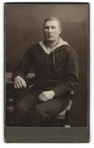 Fotografie Alm Swensson, Karlskrona, schwedischer Matrose in Uniform