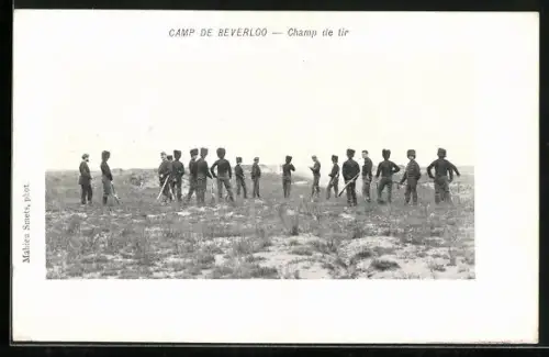 AK Camp de Beverloo, Champ de tir, belgische Soldaten