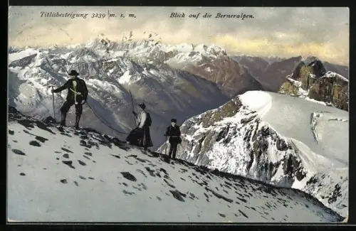 AK Bergsteiger bei der Titlisbesteigung, Blick auf die Berneralpen